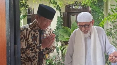 Abu Bakar Ba’asyir Doakan Jokowi Jadi Pembela Islam yang Kuat