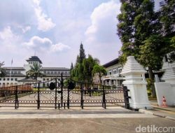 Sederet Fakta di Balik Narasi Walkot Farhan Ditunggu Murid 5 Jam