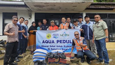 AQUA Salurkan Air Bersih Banjir Solok Padang