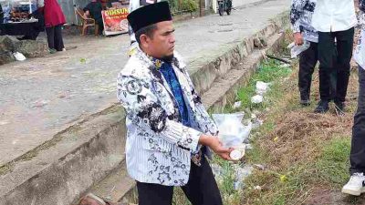 Wabup Solok Bersihkan Irigasi
